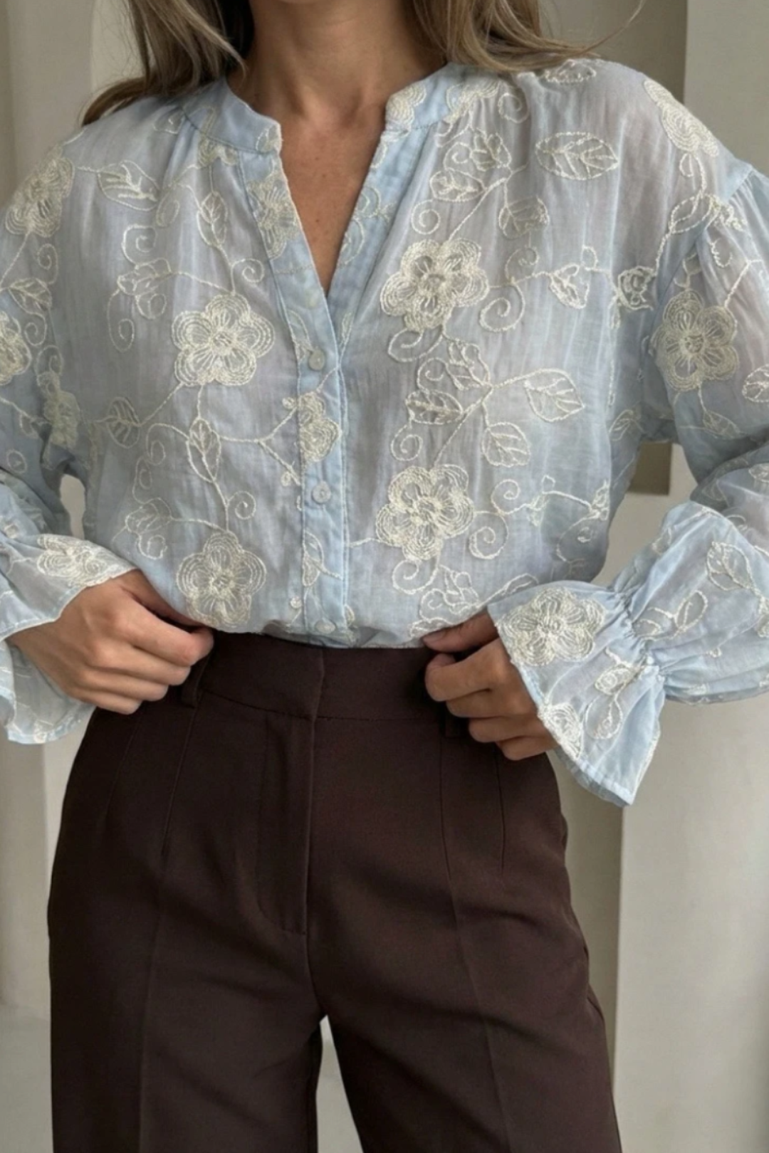 CHEMISES & BLOUSES