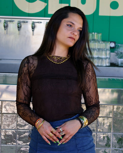 HAUT EN DENTELLE MARRON